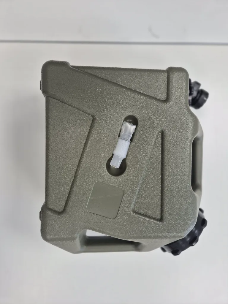 jerrycan1.webp