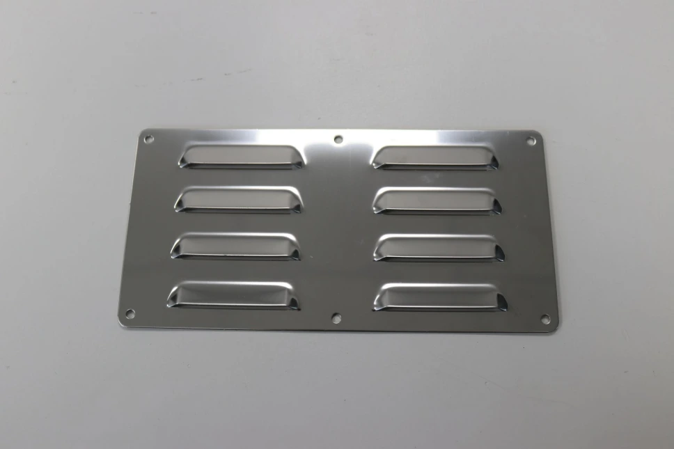 Grille de ventilation en inox 200x100 mm