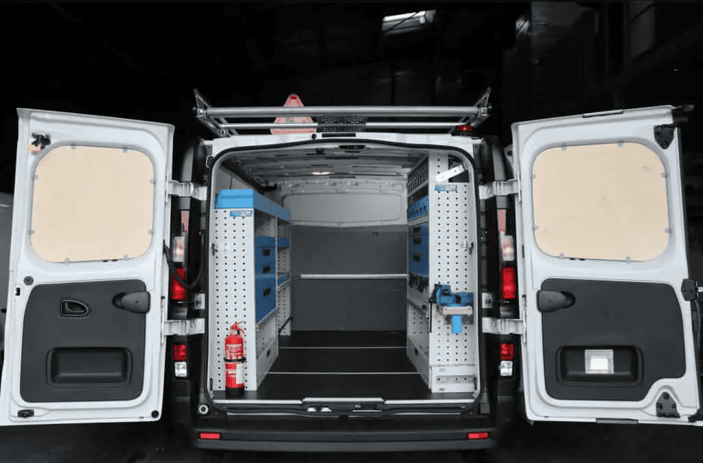 [3430417230722_NOP] Paroi - Volkswagen Crafter FWD L4H3 2 portes coulissantes, 2 portes arrières. Sans les parties plastique pour le passage de roue.