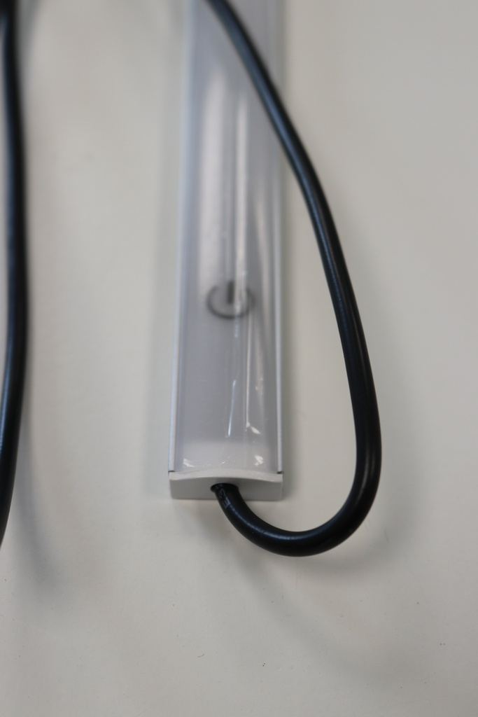 [ALL00002C] Lampe LED 12V 20W 2.000 Lumen L. 1.000 mm avec interrupteur tactile - Garantie 12 mois